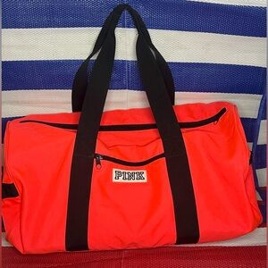 🥳✨ PINK - Victoria Secret -  Weekend Duffle Bad - Limited Edition - Neon Orange